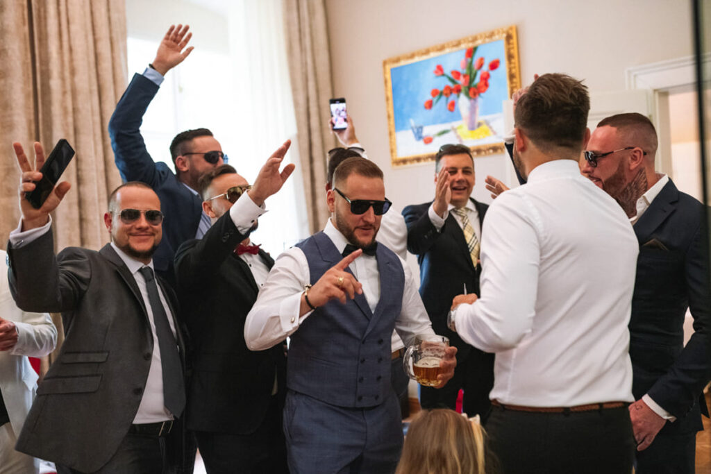 Nikola Elefant svatební fotografka svatební místo Zámek Ratměřice