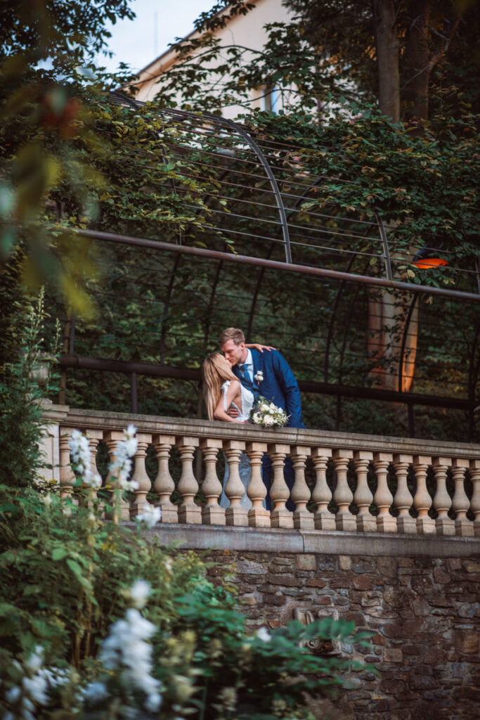 Nikola Elefant svatební fotografka svatební místo Savoia Castle